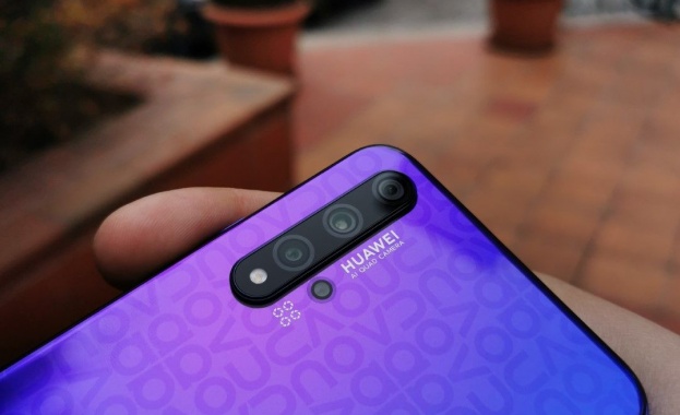 През май Huawei пусна най новото си попълнение в серията смартфони