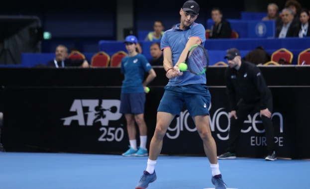 Националът на България за Купа Дейвис Димитър Кузманов започна с