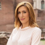 Ангелкова: Чартърните полети не са отменени, а пренасочени