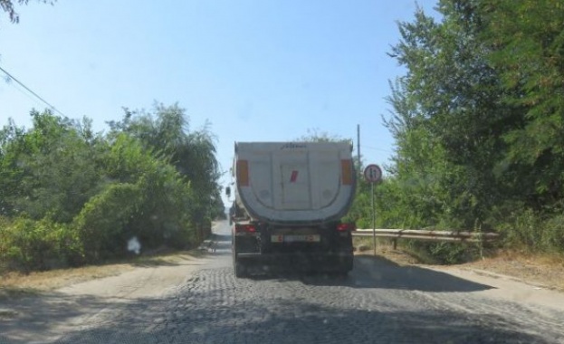 Над 1,7 млн. лв. ще се инвестират в изграждането на нов мост на път III3704 