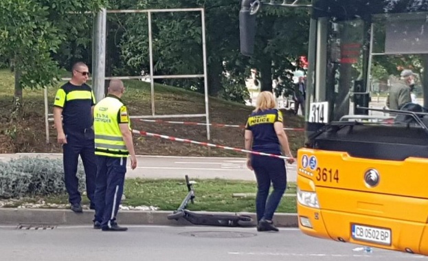 Автобус на градския транспорт блъсна дете в столичния квартал Младост