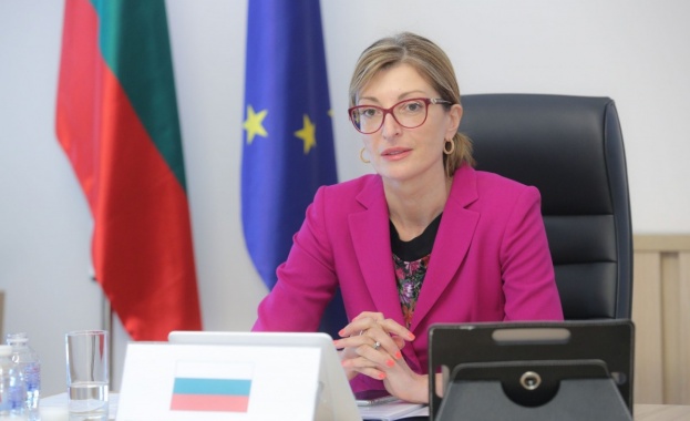 Министрите на външните работи от Европейския съюз сред които и