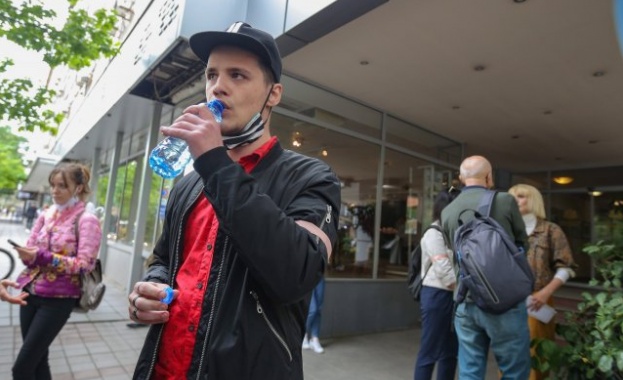 Творците на протест, настояват да им бъдат изплатени обещаните стипендии