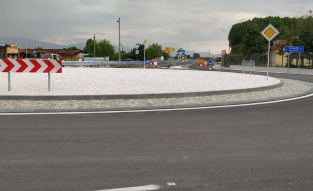 От днес около обяд се пуска движението по ремонтирания 17