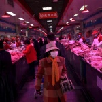 Най-големият пазар в Пекин: новото огнище на заразата, дали тя тръгва от сьомга