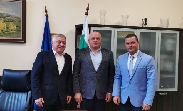 Днес ректорът на Русенския университет чл кор проф д т н Христо Белоев