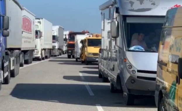 Влизането в Гърция при Кулата е не просто затруднено а