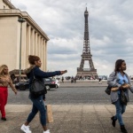 През 2020 г.: Париж прие 33 милиона туристи по-малко