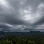 Утре - облачно, ще застудява