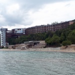 40 лв. на ден такса „интернет”  в хотел по Черноморието на "Елените"