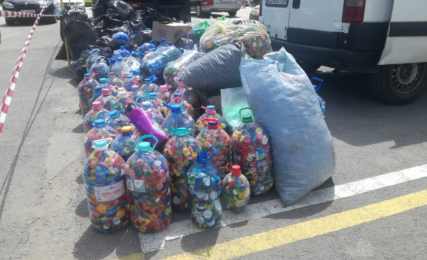 Велико Търново е един от 16 е града в страната където