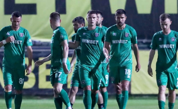 Отборът на Ботев Пловдив победи с 3 2 състава на Ботев