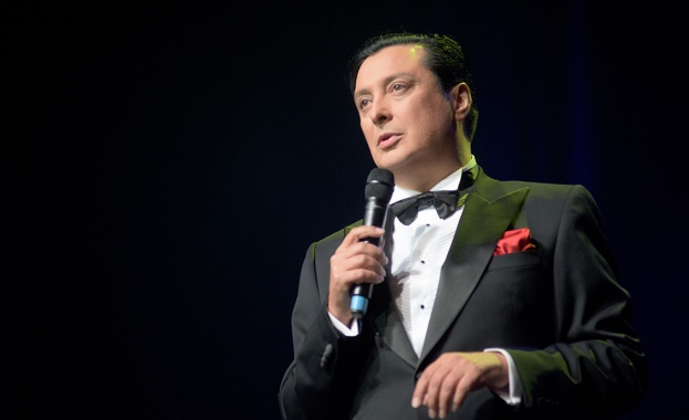 SYMPHONY WAY е името на новия проект на известния ни