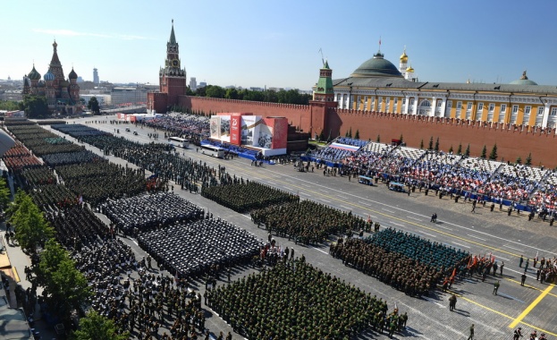 Москва прие парада за 75 г. от края на Втората световна война Москва прие парада за 75 г. от края на Втората световна война