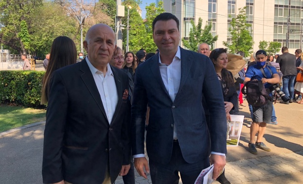 Признателен съм на Академичния съвет на УниБИТ и лично на