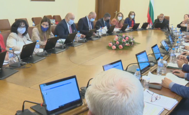 Здравният министър Кирил Ананиев предложи на заседанието на МС удължаване