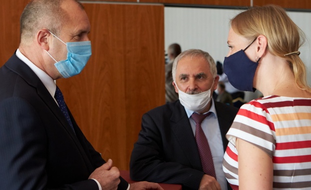 Клишетата за край на ЕС винаги са преждевременни от България