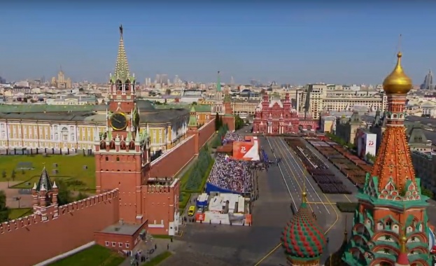 Показват нови оръжия на отложения Парад на победата в Москва 
