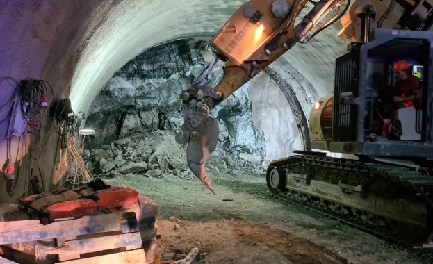 Пътен експерт: Няма техническа и човешка грешка в тунел „Железница“ 