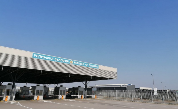 Отново интензивен трафик на границите с Турция и с Румъния