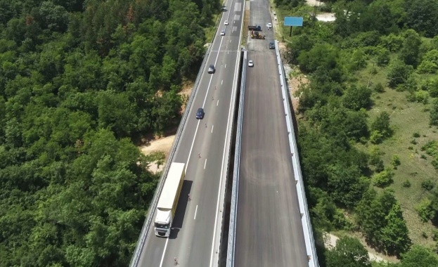 През следващата седмица завършва ремонтът на 5 те виадукта на АМ