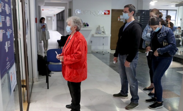 Останалата извън парламента опозиция предупреди за готвена манипулация след като