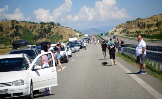 Българите отново тръгнаха към гръцките плажове Днес опашката от автомобили