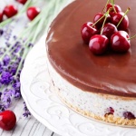 Родени  на 7 юни