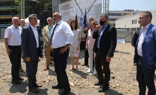 Този суперкомпютър е не само за медицина за лекарства а