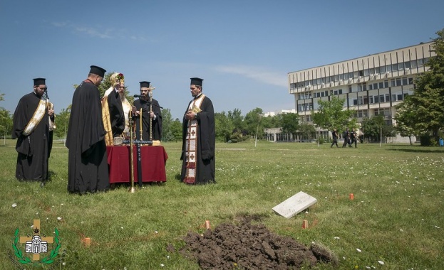 Първа копка на храм „Св. цар Борис Покръстител“ в двора на столичната Академия на МВР 