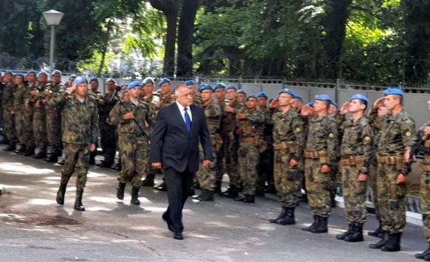 Премиерът Бойко Борисов и министърът на отбраната Красимир Каракачанов пристигнаха