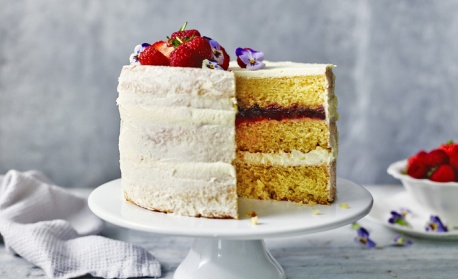 Родени  на  8 март