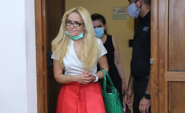 8 години затвор за бившата кметица на "Младост" Десислава Иванчева