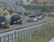 Временно движението по път I-1 /Е-79/ София - Кулата се осъществява реверсивно