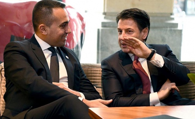 Захариева и Радев ще се срещнат с италианския външен министър Луиджи Ди Майо