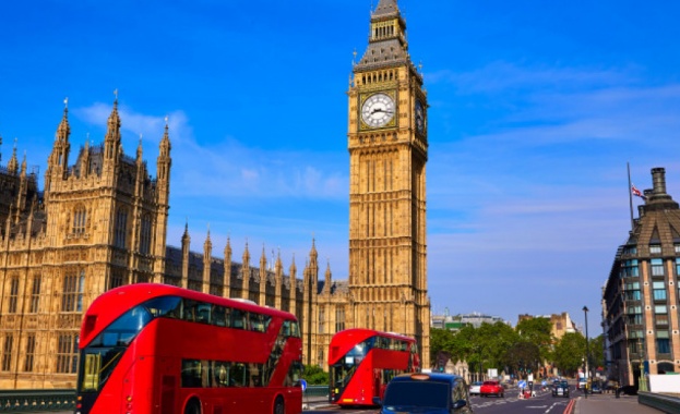 Лондон купува държави на ниска цена На фона на протестите