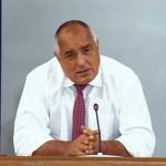 Говори за нова конституция, без да знае какво пише в сегашната