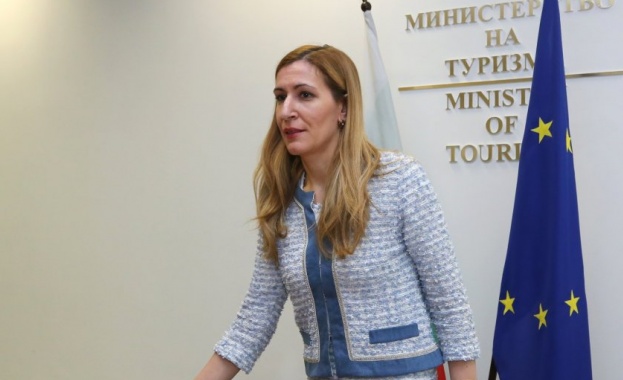 Хотелите и кръчмите, спазващи COVID мерките – със специален знак 