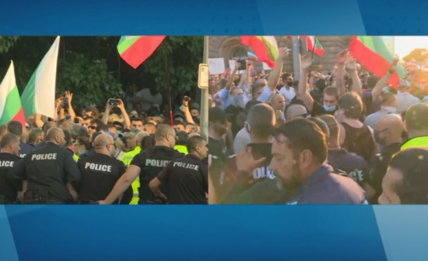 Около 20 30 ч се стигна до ескалация на напрежението между