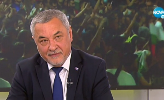 Поставихме остро въпроса защо трябва да научаваме от медиите за