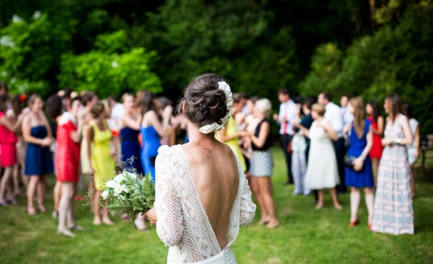 Забрана се въвежда за всички тържества и сватби на открито