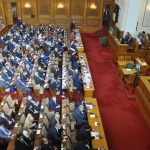 Напрежение между партиите след предложението за нова дата за националния ни празник