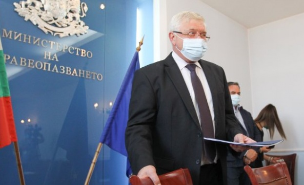 Ананиев към Нинова: Не съм забранявал събора на БСП на Бузлуджа
