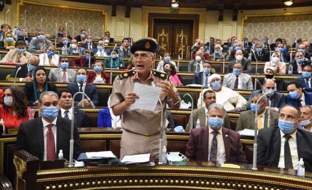 Египетските депутати одобриха вчера възможна въоръжена интервенция в Либия ако