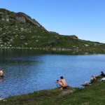 Бялото братство почиства района на Седемте рилски езера 