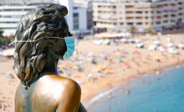 Властите в испанската провинция Каталуния разпоредиха затварянето на всички дискотеки