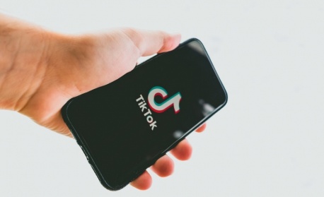 Младежи съживяват българско село чрез TikTok