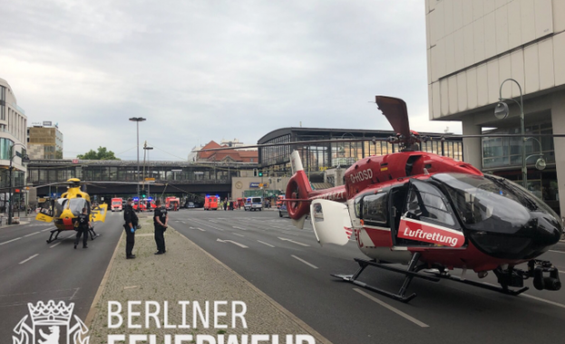 Автомобил се вряза в група хора в Берлин 