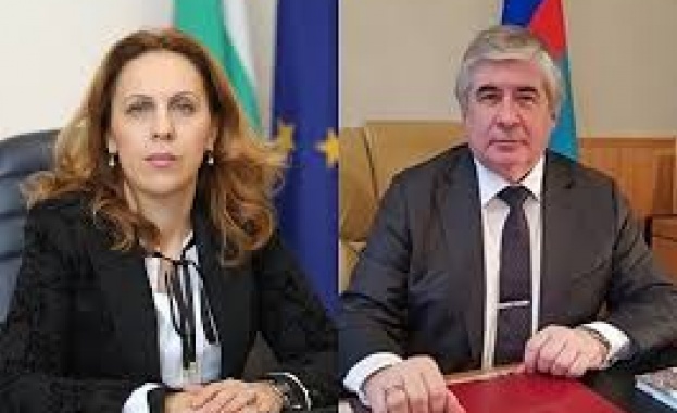 Вицепремиерът и министър на туризма Марияна Николова проведе конферентен разговор