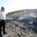 Бизнесът чака пари, а получава пиар пушилка